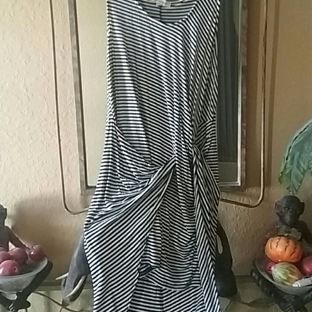 The Vanity Room dress size XL NWT